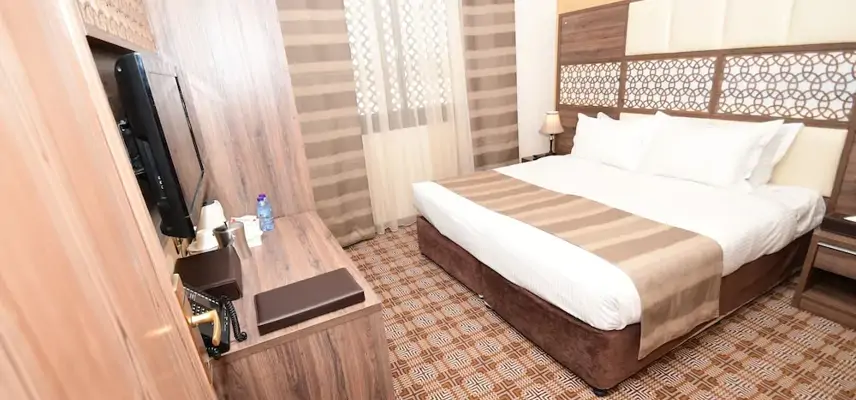 Golden Tulip Al Zahabi image